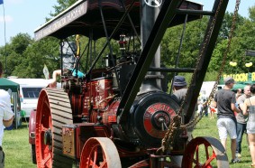 A Steamer at the 2009 Treacle Fair